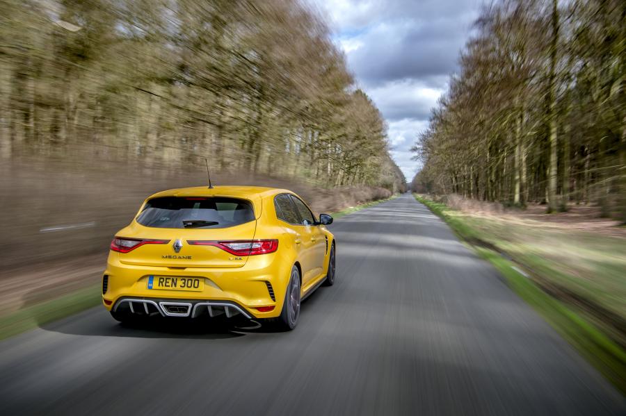  Renault Megane R.S. 300 Trophy 2019 года  (UK) (фото 21 из 40)